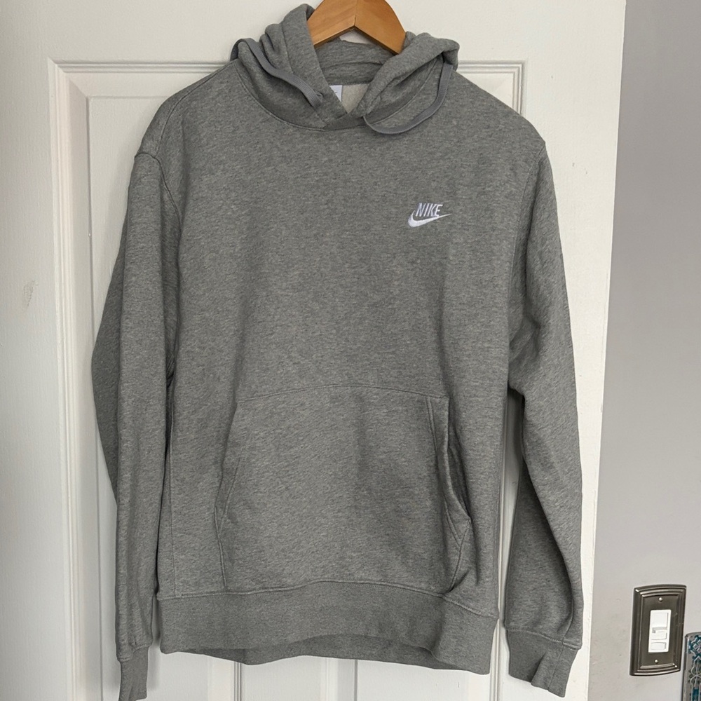 Nike Men's Gray Hoodie